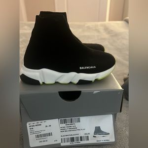 Balenciaga kids shoes size 25-26.. worn couple of times